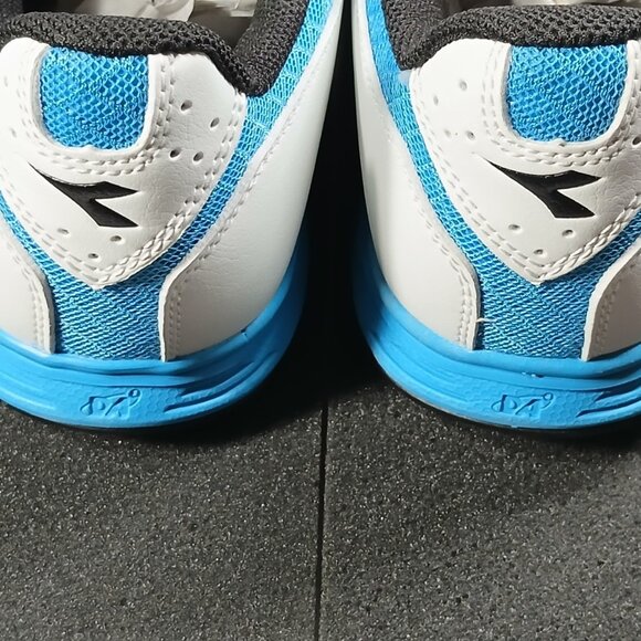 Diadora S.Challenge 2 AG Soccer Cleats White/Black/Blue Women’s 9.5 NWT Open Box - Picture 10 of 15